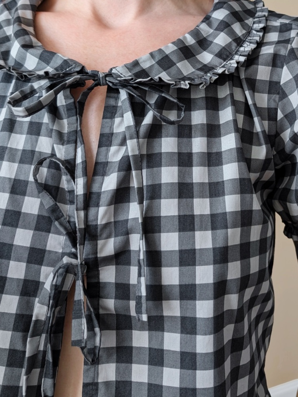 MOTEL ROCKS Light-Black Gingham Tie-Front Puff Sleeve Top (Size Small) - Picture 3 of 7